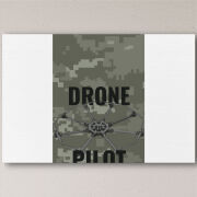 Печать на холсте 60 на 40 сантиметров Drone Pilot